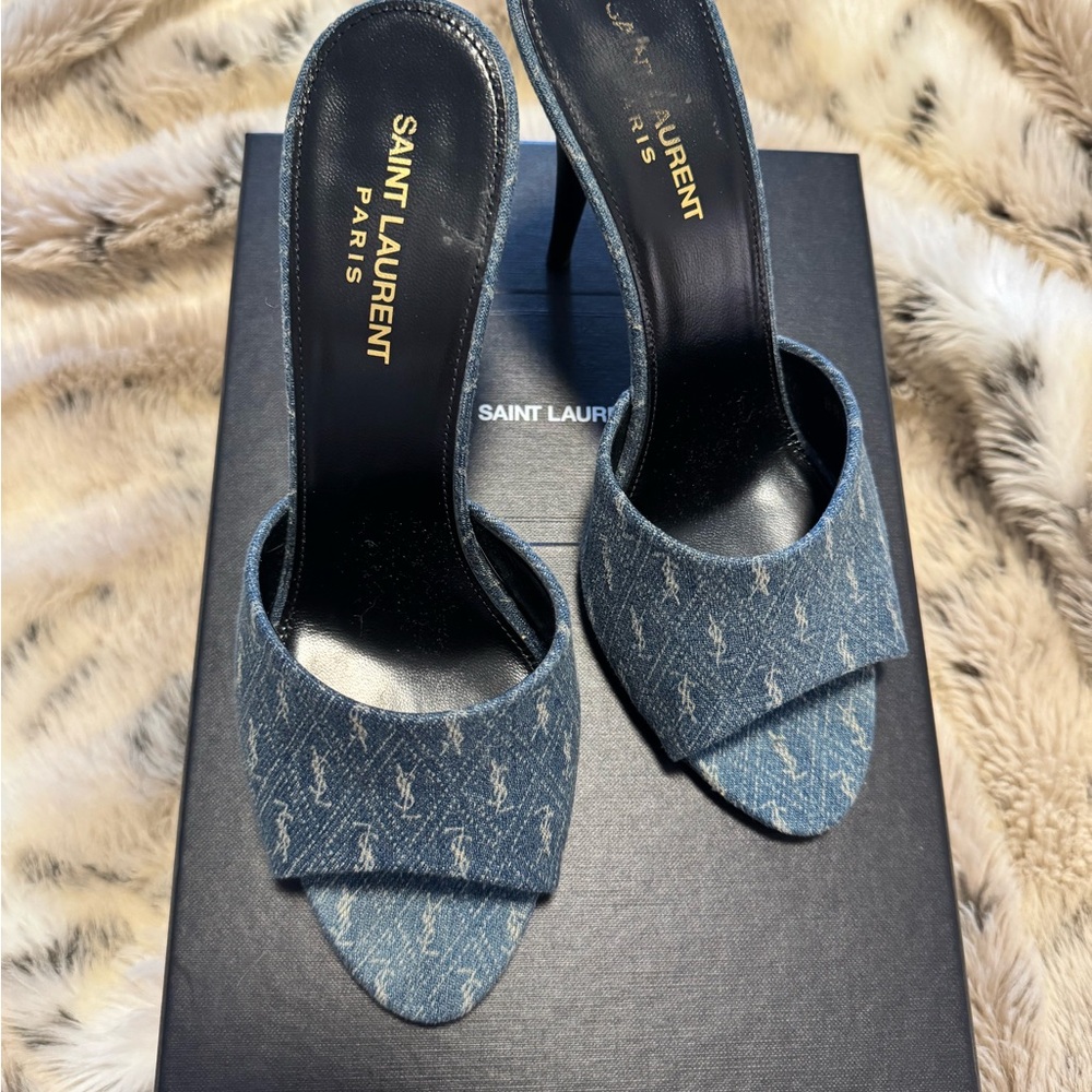 Saint Laurent Blue Heeled Shoes with Monogram Design